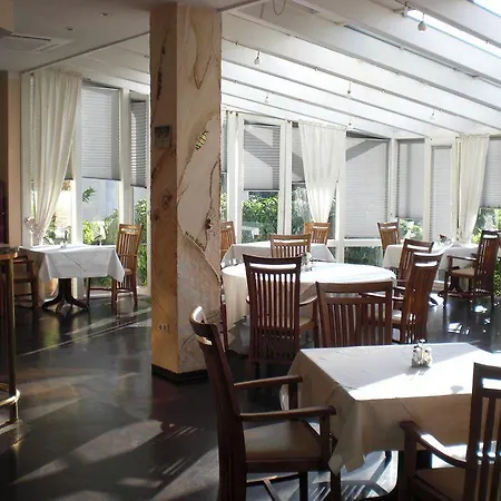 Bauschheimer Hof 3*