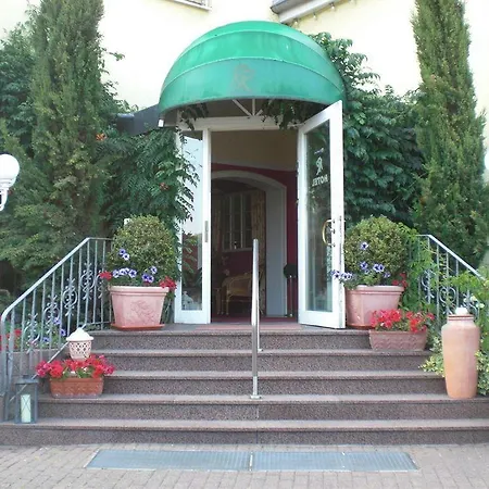 호텔 Bauschheimer Hof 루셀스하임