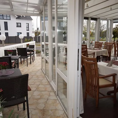 Bauschheimer Hof 호텔 루셀스하임