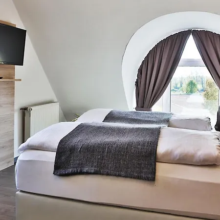 Hotel Bauschheimer Hof 3*