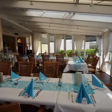 Bauschheimer Hof 호텔 루셀스하임