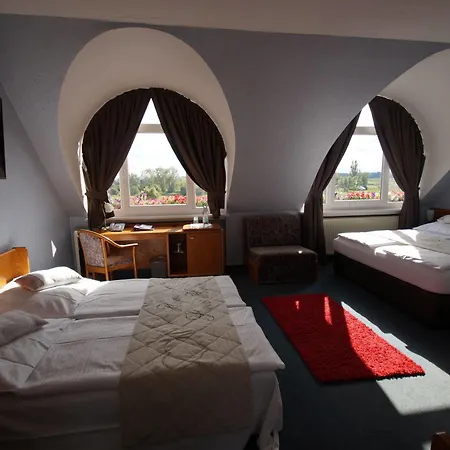 Bauschheimer Hof 호텔