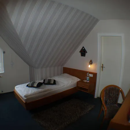 Bauschheimer Hof 3* Rüsselsheim