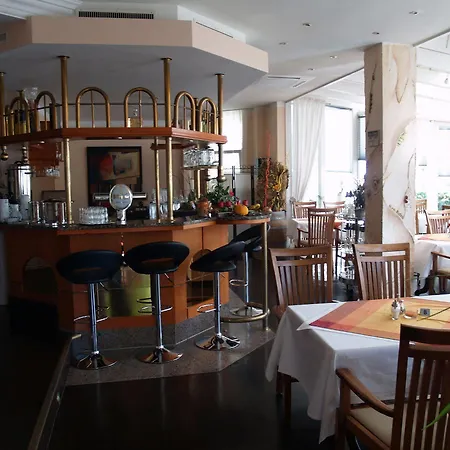 Hotel Bauschheimer Hof 3*