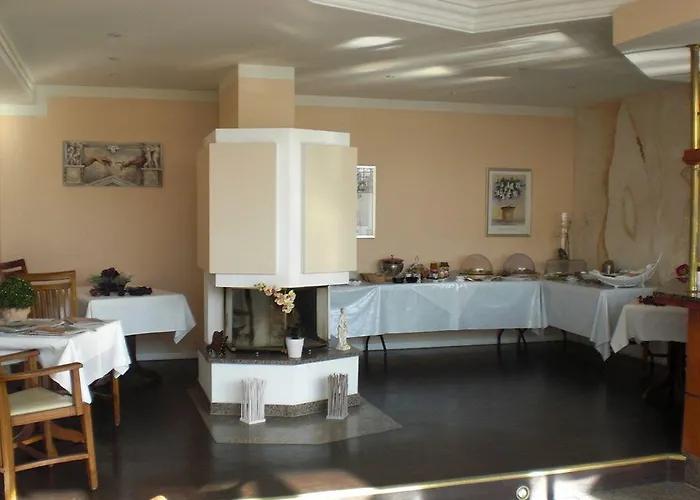 Bauschheimer Hof Hotel 3*